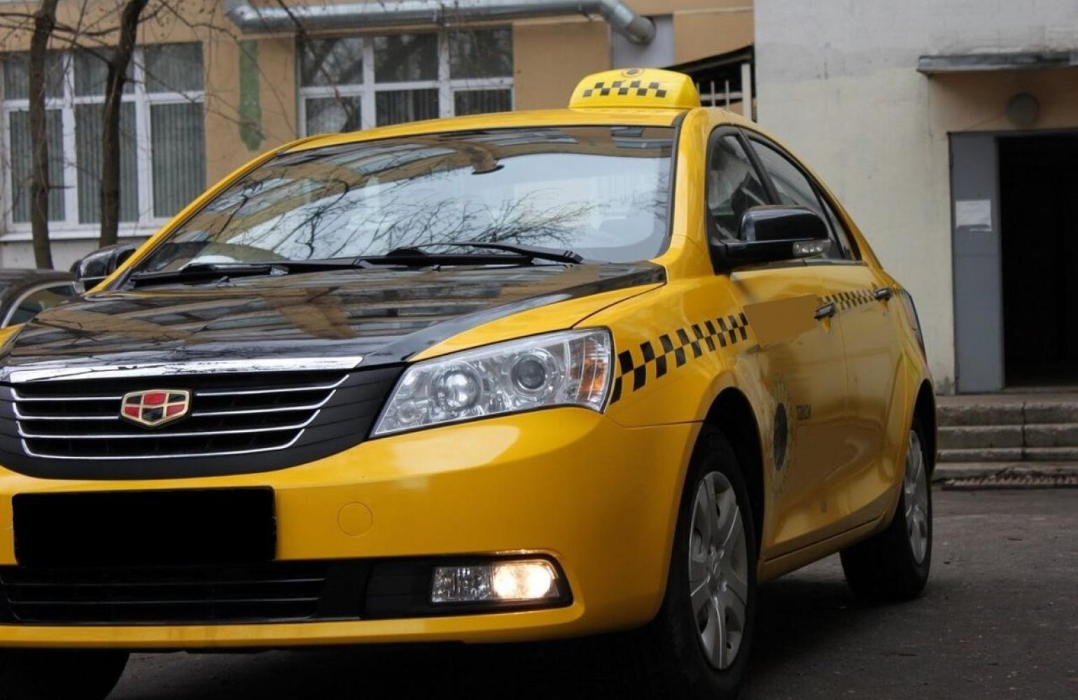 Где русские таксисты. Машина "такси". Автомобиль «такси». Такса в машине. Легковой автомобиль такси.